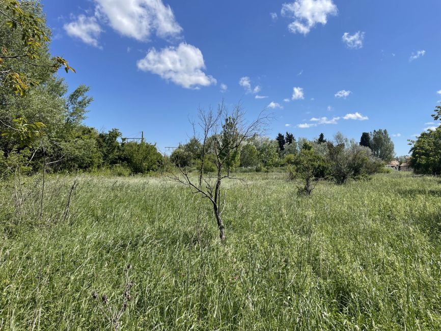 Vente terrain SENAS Bouches-du-Rhône