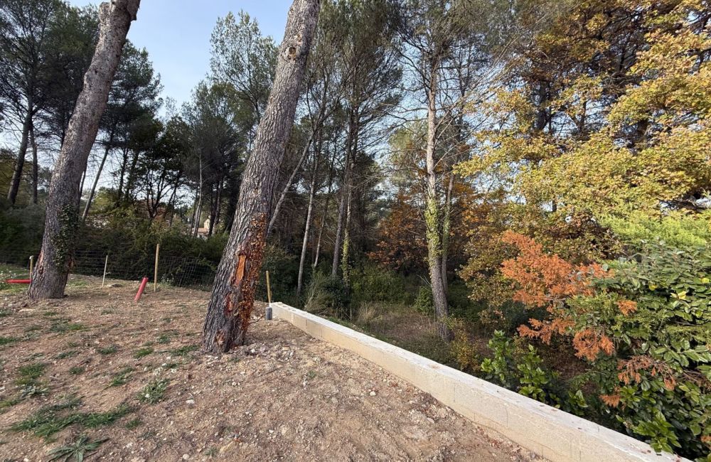 Vente terrain GREASQUE Bouches-du-Rhône